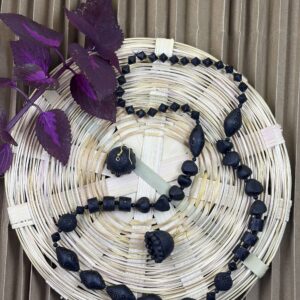 Handmade grey terracotta necklace set with geometric beads by Matee