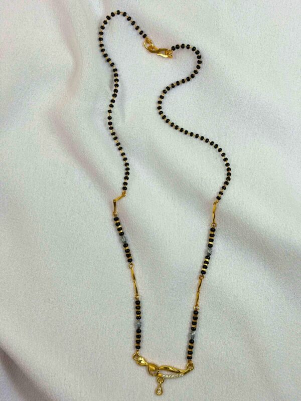 Rishta Traditional Mangalsutra
