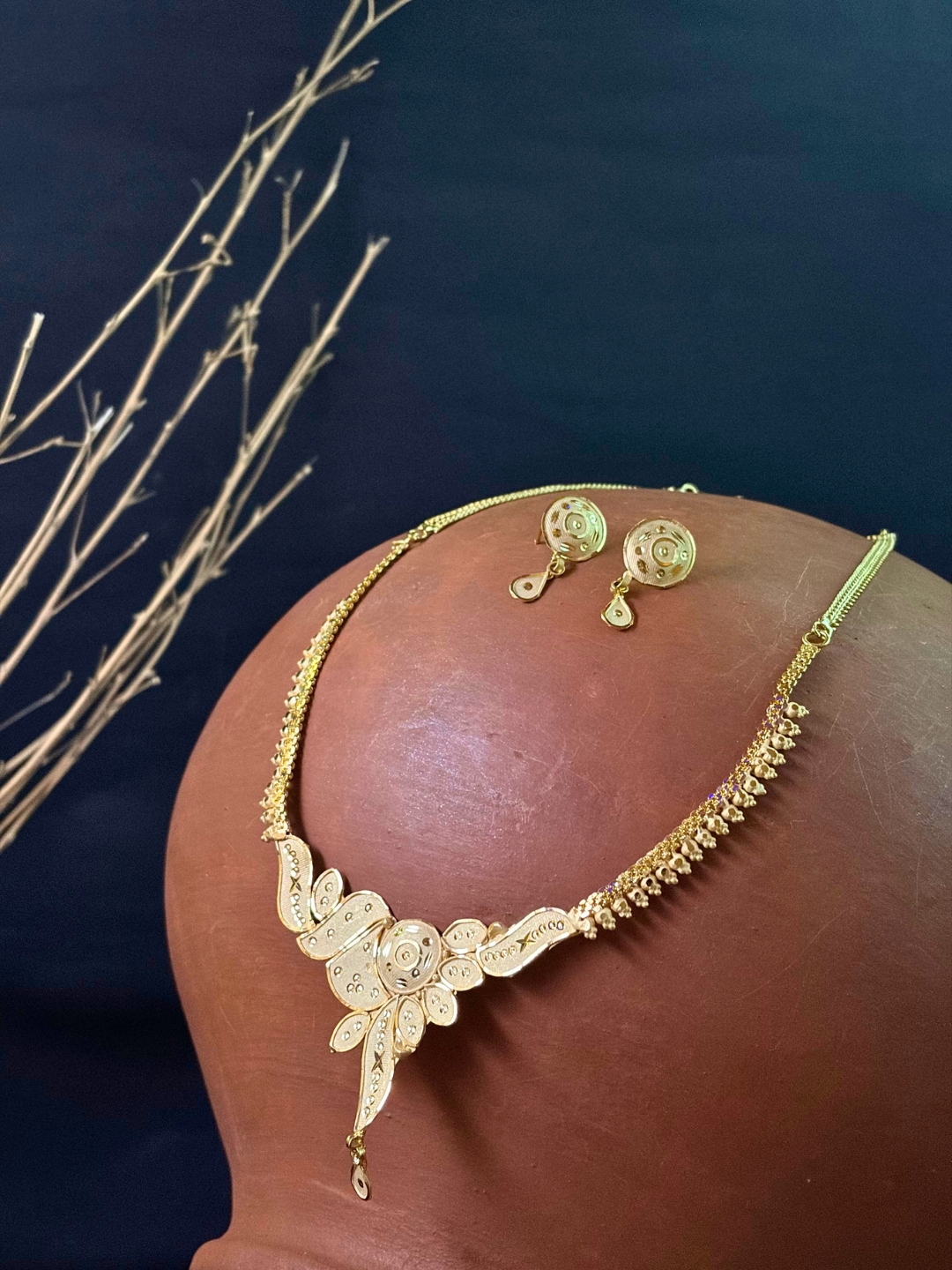 Avani One Gram Short Necklace Set