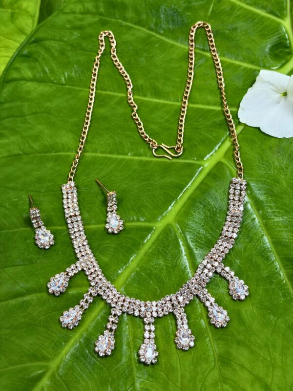 Silsila Crystal Drop Necklace Set