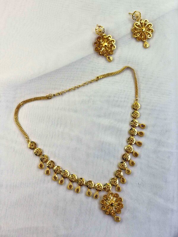 Gunjan One Gram Short Necklace Set