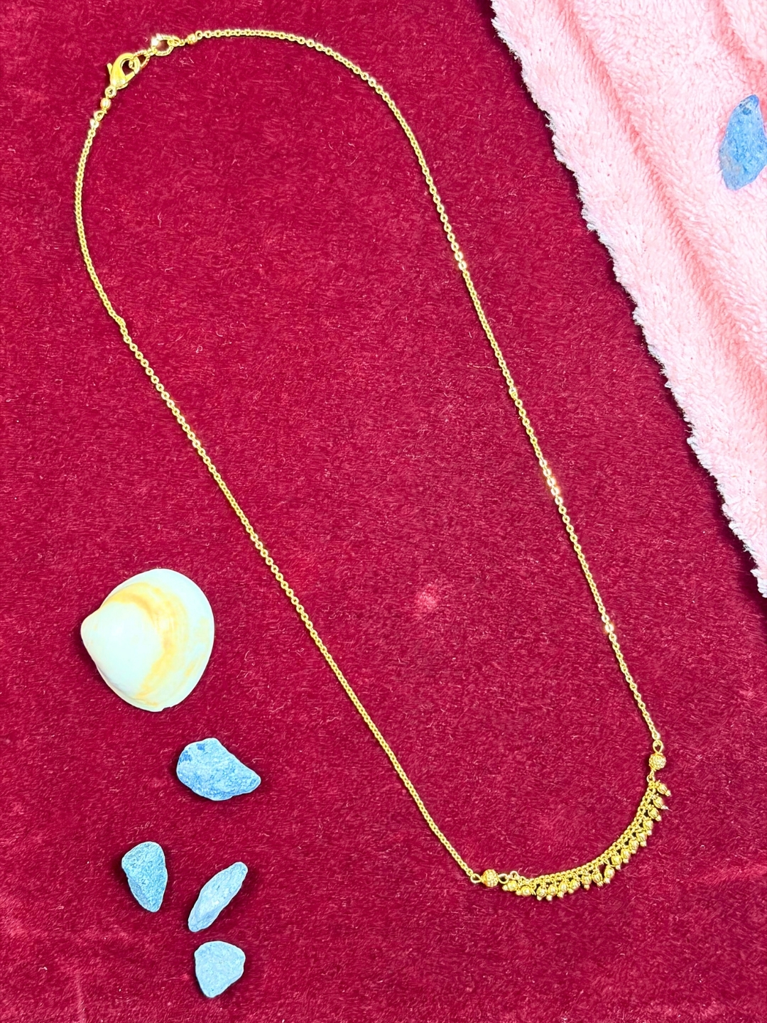 Hema Pendant Chain Necklace