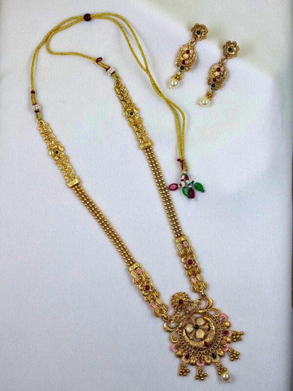 Sujata Antique Pendant Necklace Set