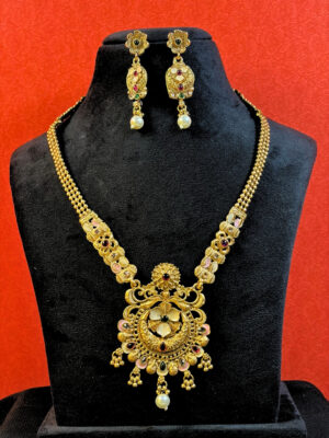 Sujata Antique Pendant Necklace Set