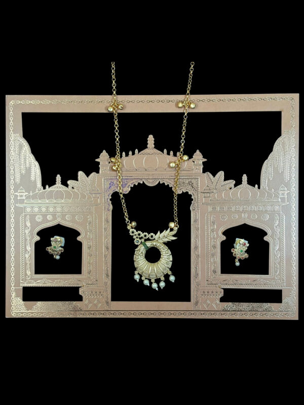 Mohini Antique Pendant Necklace Set