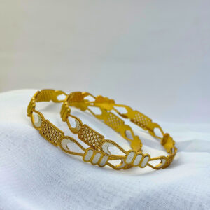 Suhani Micro Gold Elegant Pattern Kada