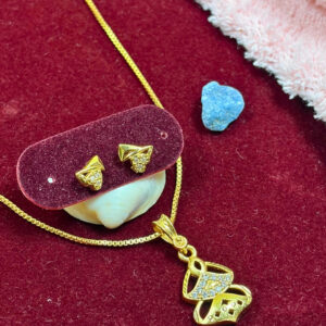 Ravina Pendant Chain Necklace