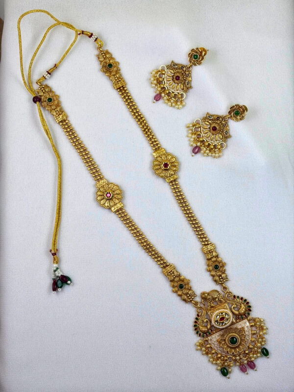 Nayra Antique Long Necklace Set