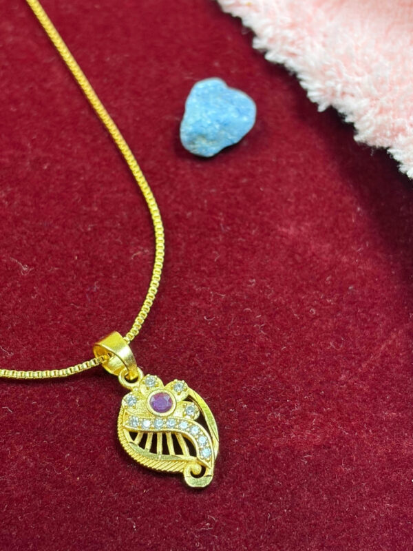 Sonali Pendant Chain Necklace