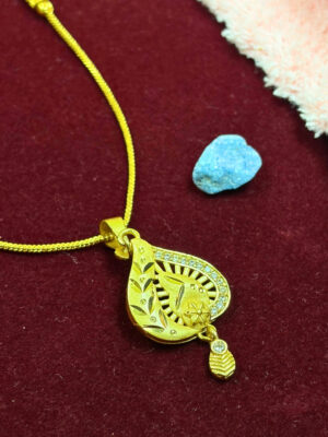 Shilpa Pendant Chain Necklace
