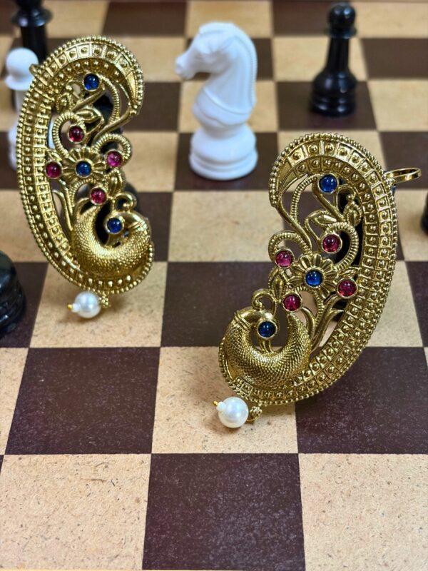 Kashvi Ear Cuff Earrings