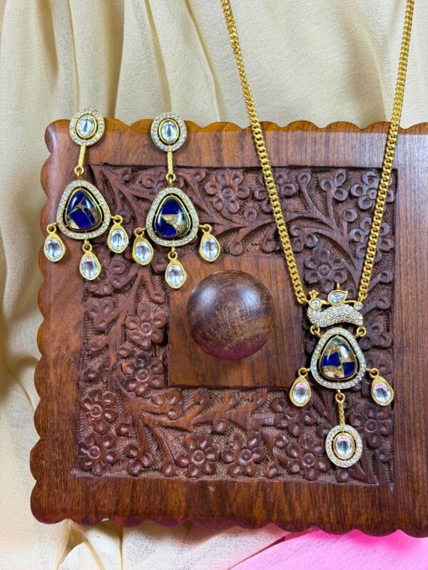 Sonam Pendant Chain Necklace Set