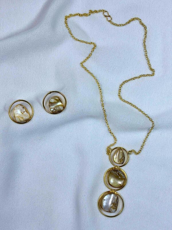 Kiyara Pendant Chain Necklace Set