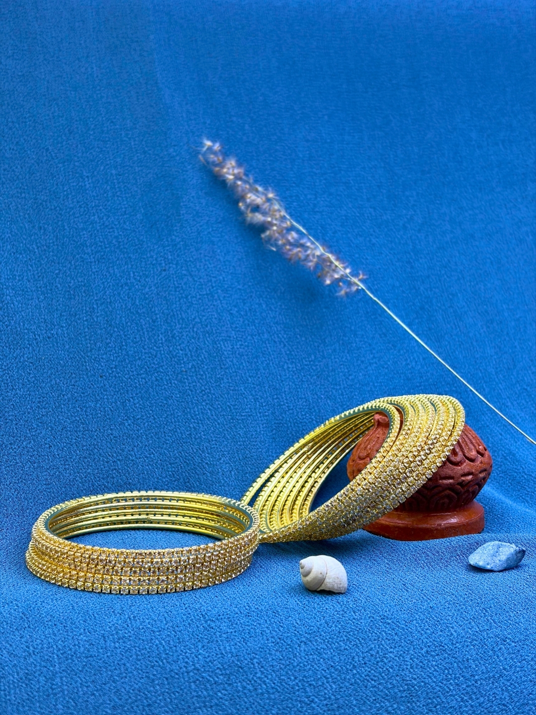 Zarika Gold Sparkle Bangles