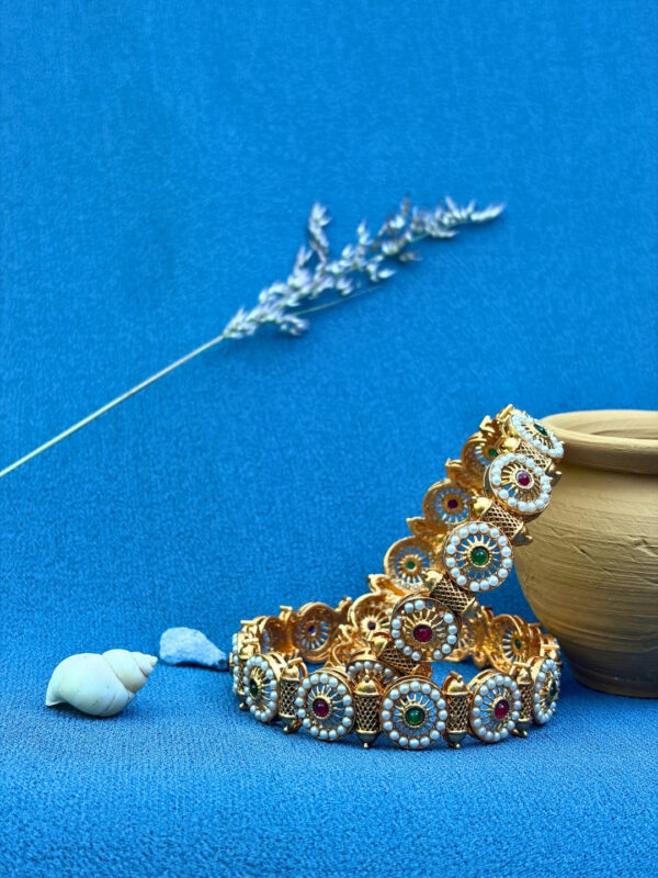 Ira Antique Pearl Temple Kada