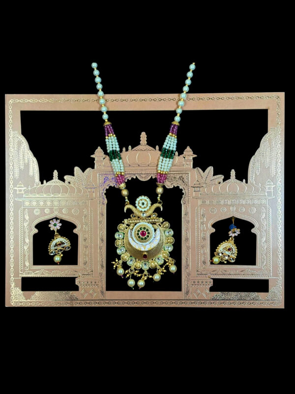 Ishita Pearl Pendant Necklace Set