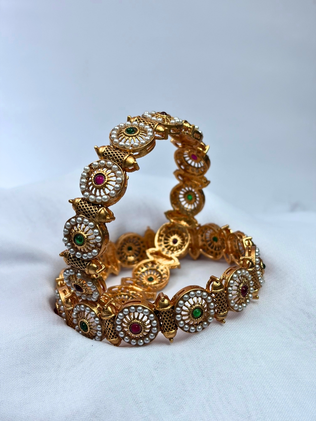 Ira Antique Pearl Temple Kada