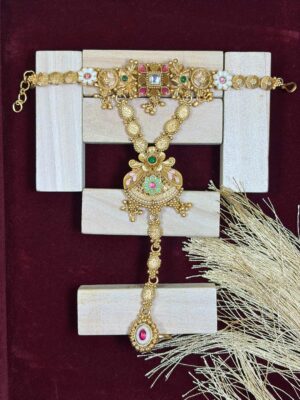 Paribhasha Royal Motif Hath Phool Bracelet