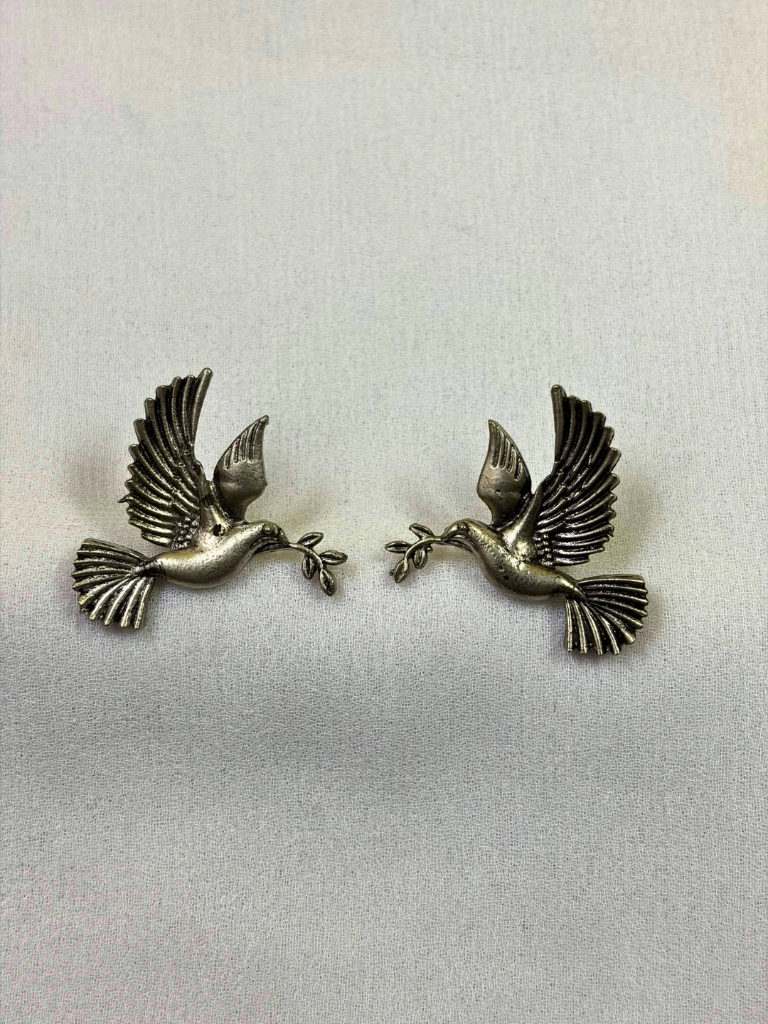 Flying Bird Motif Earrings