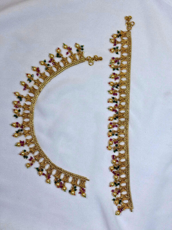 Madhavi Gold Plated Payal / Anklets