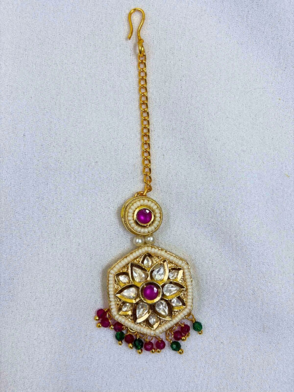 Makrand Traditional Maang Tikka