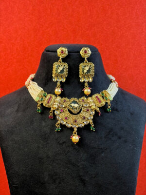 Tamanna Pearl Choker Necklace Set