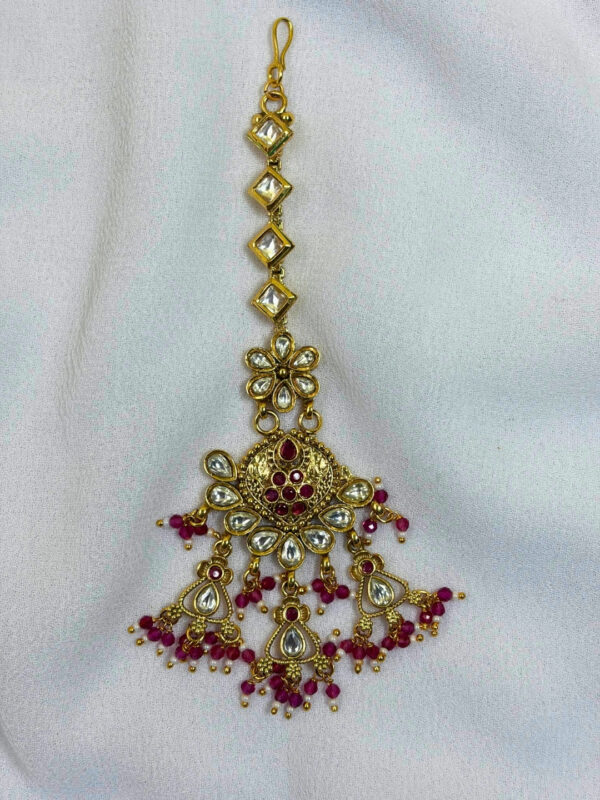 Lavender Gold Plated Traditional Maang Tikka