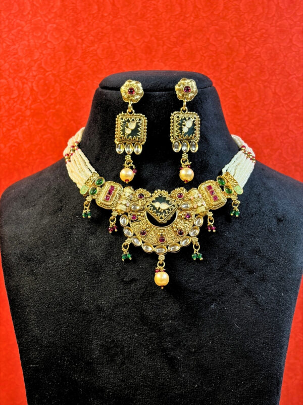 Taapasi Pearl Choker Necklace Set