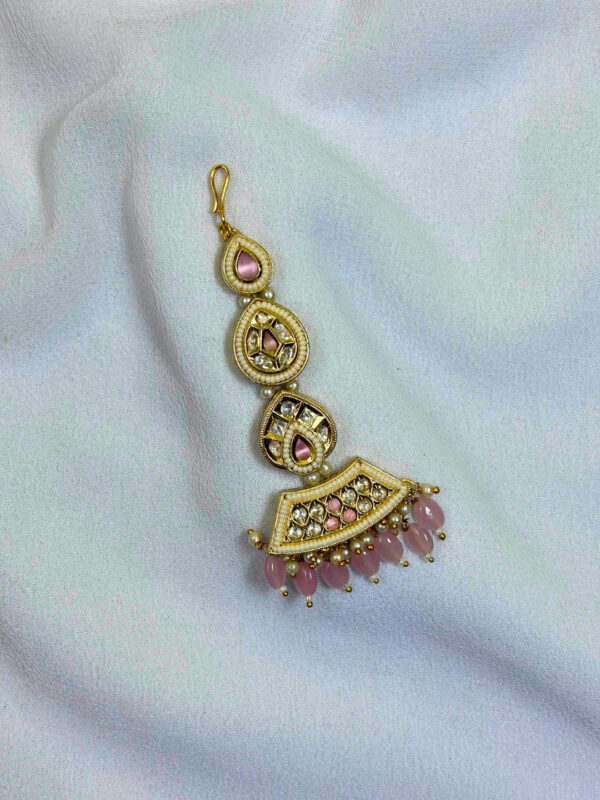 Marigold Kundan Stone Traditional Maang Tikka